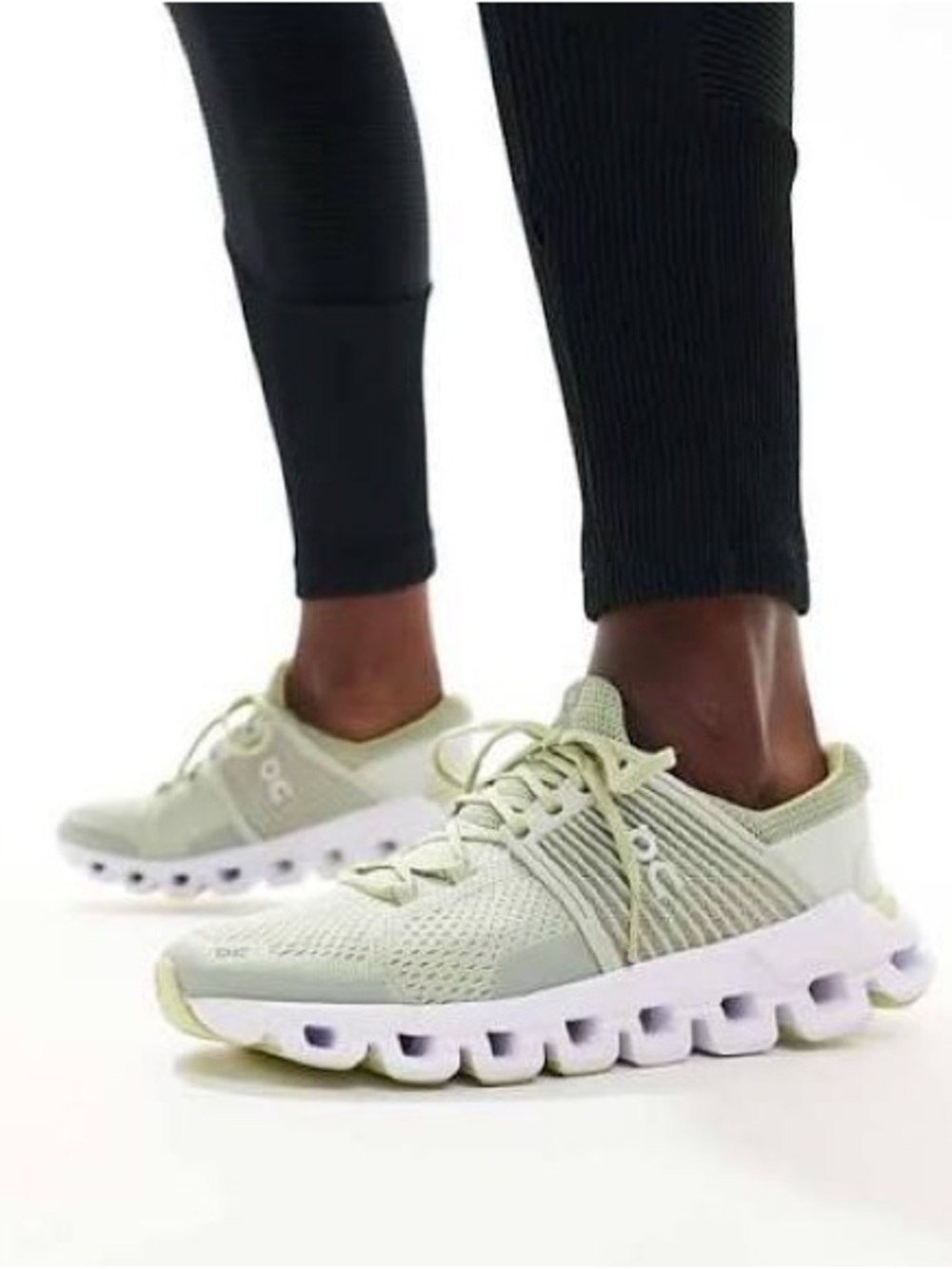 On Running Running Cloud Swift Women's Sneakers in Light Green